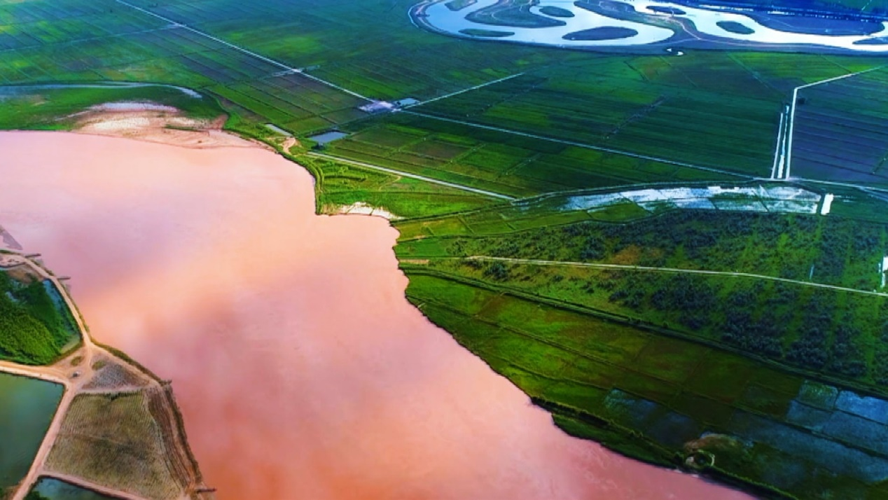 沙漠孤影,宁夏阿德的黄昏沉思
